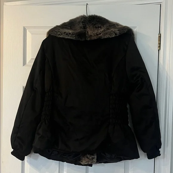 Parkhurst Black Puffer with oversized Brown Faux Fur Collar - Picture 4 of 4